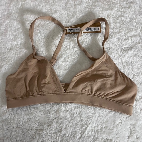 SKIMS Other - Skims Women's Fits Everybody Triangle Bralette Clay Tan BR-TRI-2024 Small NWT